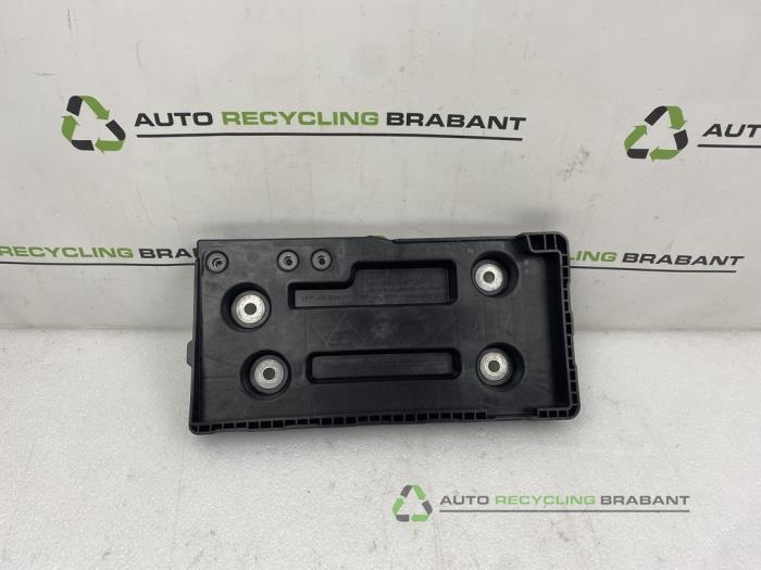 Boîtier de batterie d'un Volkswagen Passat, -, 3 mois de garantie, Utilisé, -