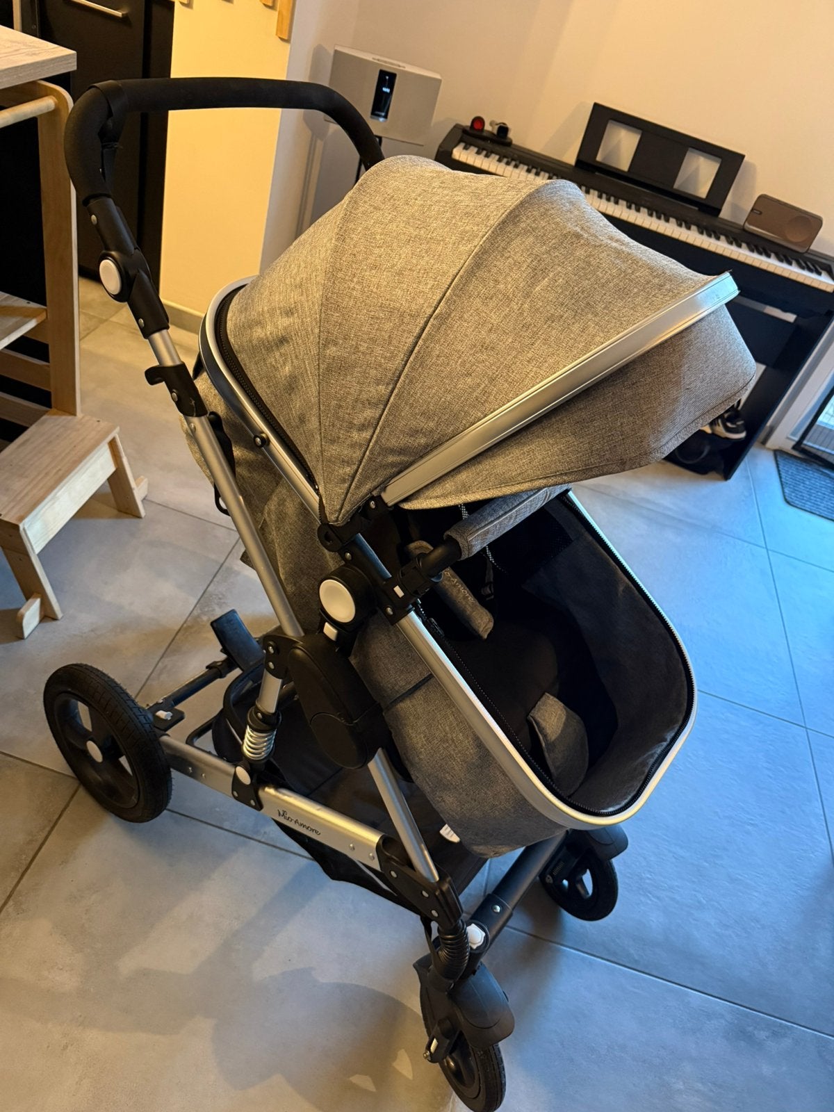 Poussette Mio Amore, Autres marques, Pneus, Enlèvement, Utilisé