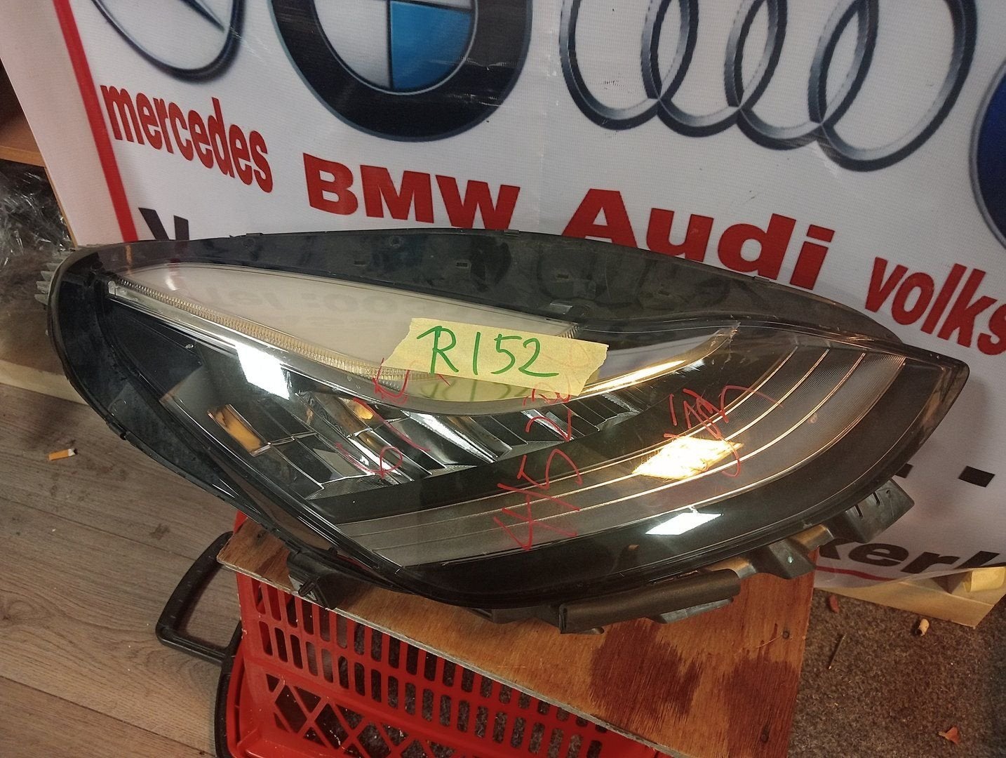 Tesla Model 3 Y 2017-2022 LED Rechts F00HTE701609, -, Utilisé, Autres marques automobiles, -