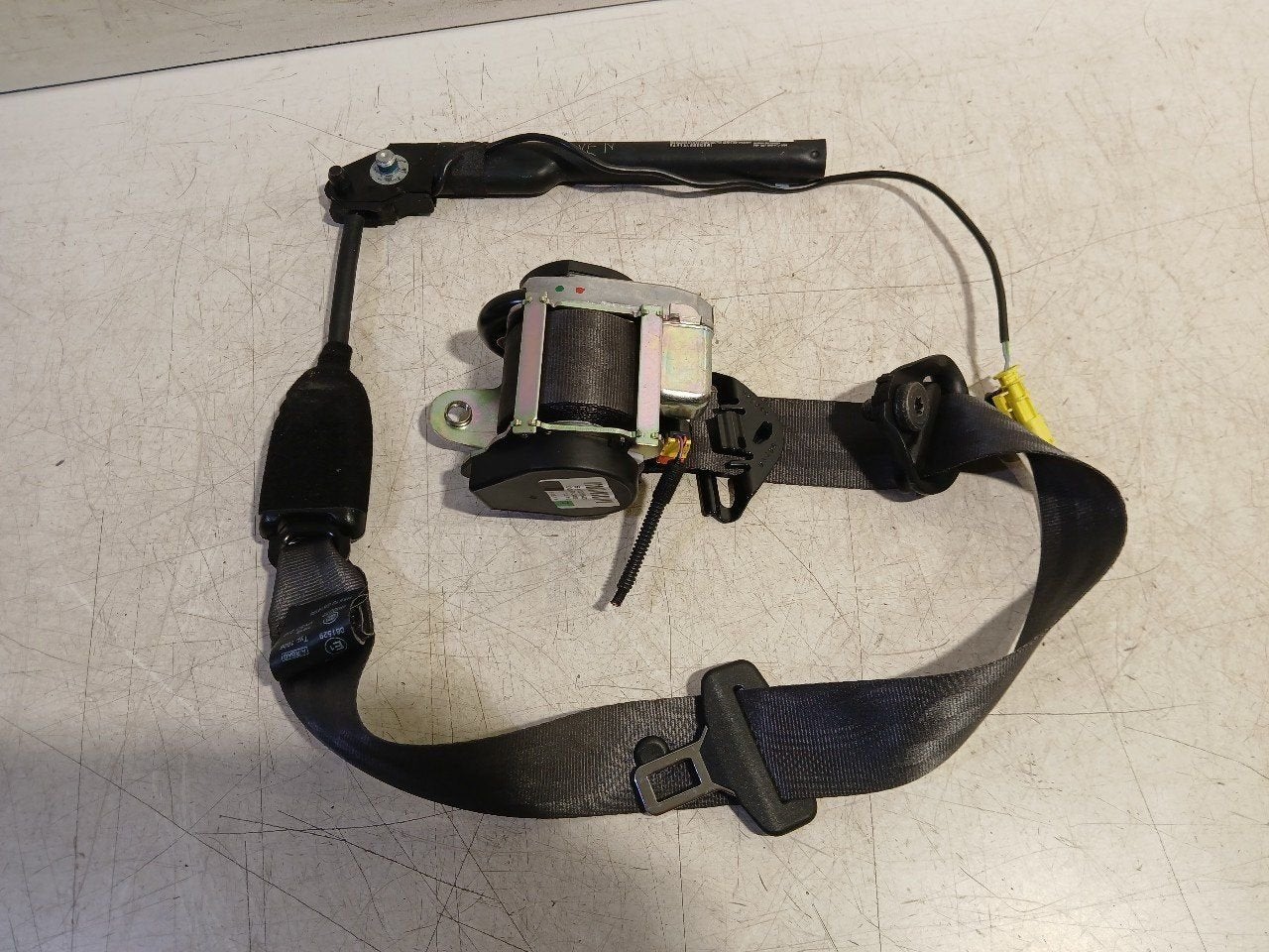Veiligheidsgordel rechts voor Opel Astra, Onderdelen@venauto.nl, Van der Ven Autorecycling B.V., Ettenseweg 76, 4706 PB Roosendaal, The Netherlands
