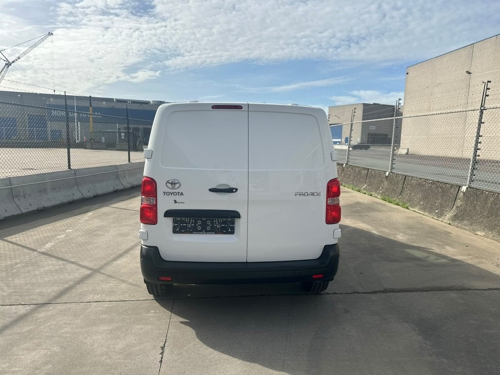 Toyota Proace, Autos, Cuir, Achat, Entreprise, https://public.car-pass.be/vhr/5fd77a3e-1a79-4580-b778-da9b8ce4463d