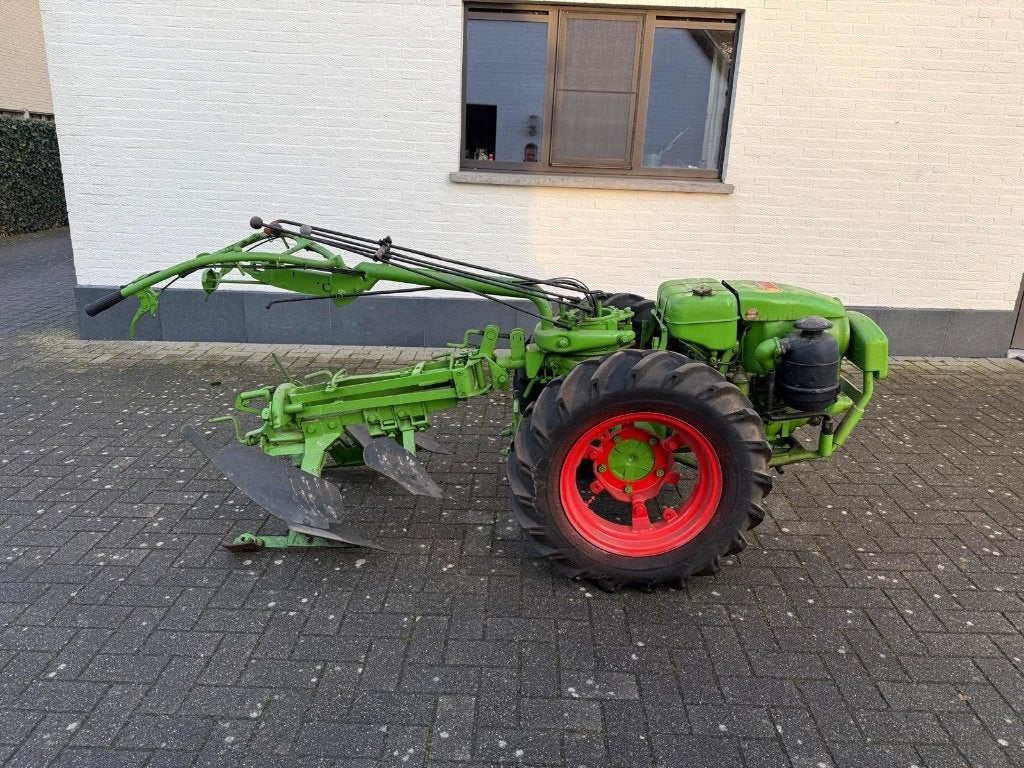 Agria 1900 – Oldtimer tweewieltractor met ploeg, Ophalen, Gebruikt