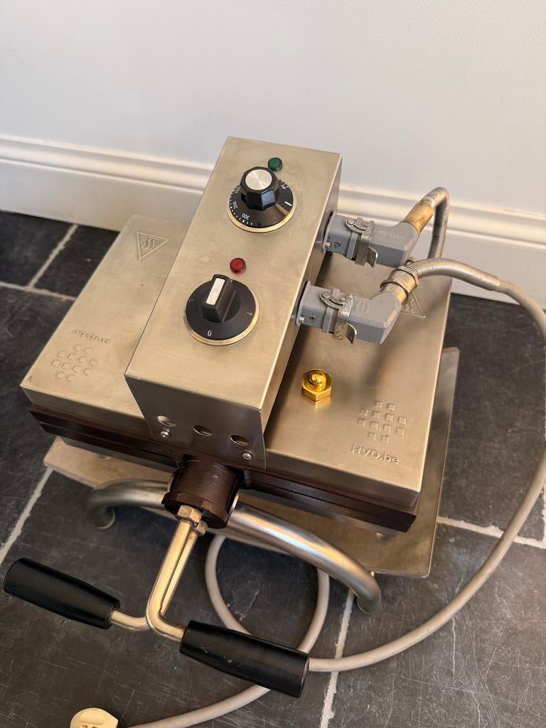 Gaufrier HVD A57 - Plus de pièces disponibles !, Enlèvement, Comme neuf