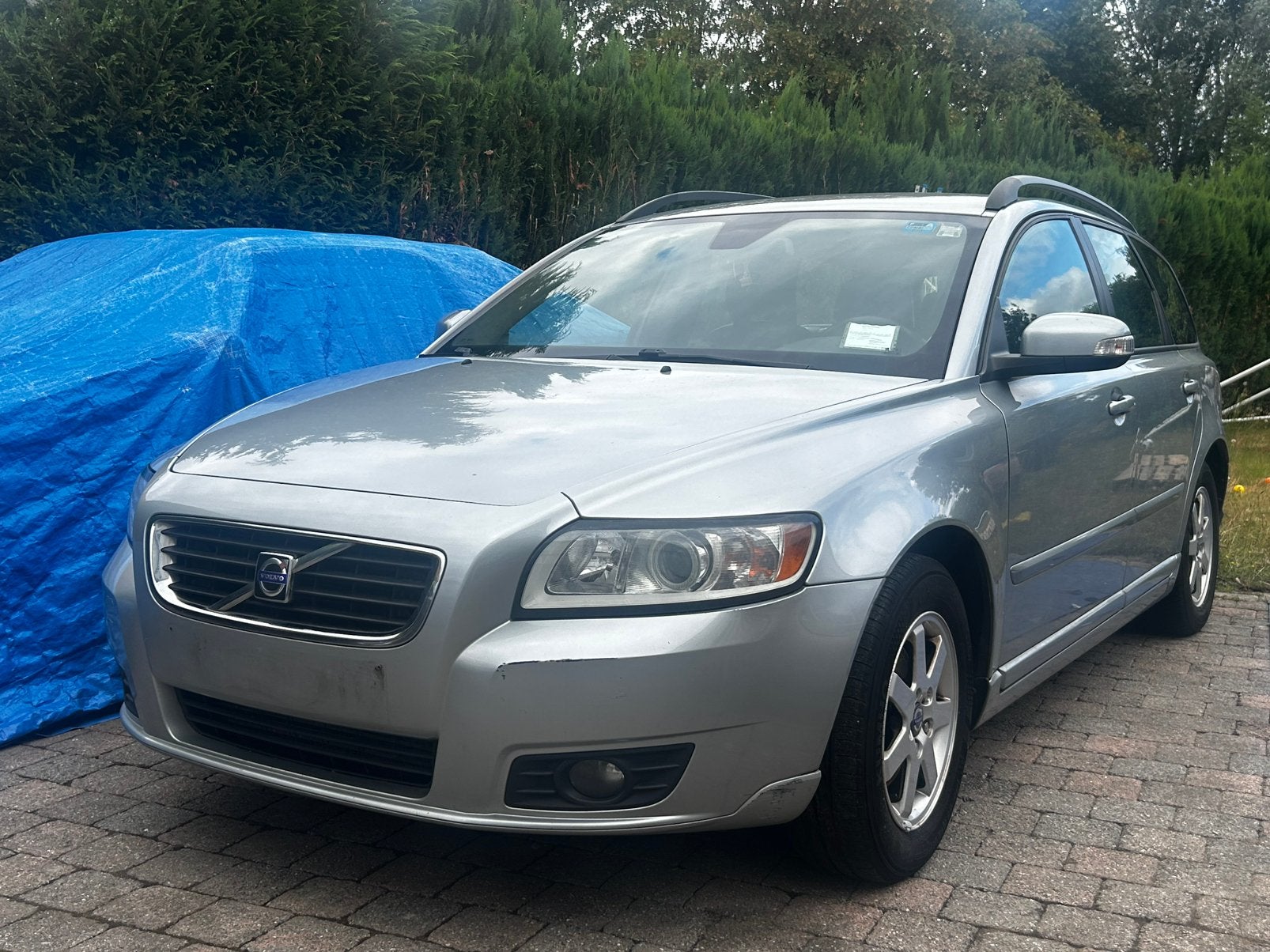 Volvo v50 1.6d, Cuir, Noir, 5 portes, Particulier