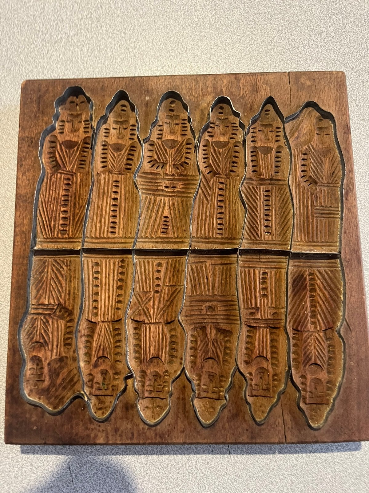 Spéculoos, Antiquités & Art, Enlèvement