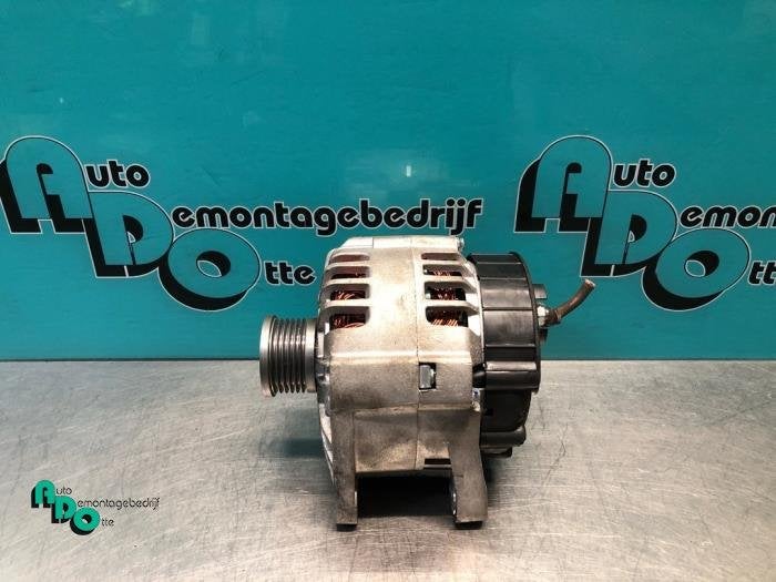 Dynamo van een Opel Movano (Movano 00-), Gebruikt, -, -, Opel