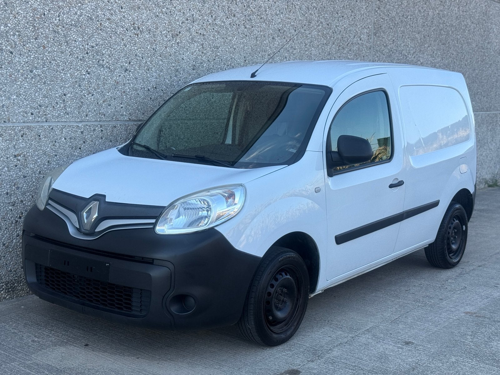 Renualt Kangoo 1.2i - BENZINE - AIRCO - 12 MAAND GARANTIE, Autos, Achat, Entreprise, https://public.car-pass.be/vhr/83dc7659-544a-4021-bee7-60527bcaf064
