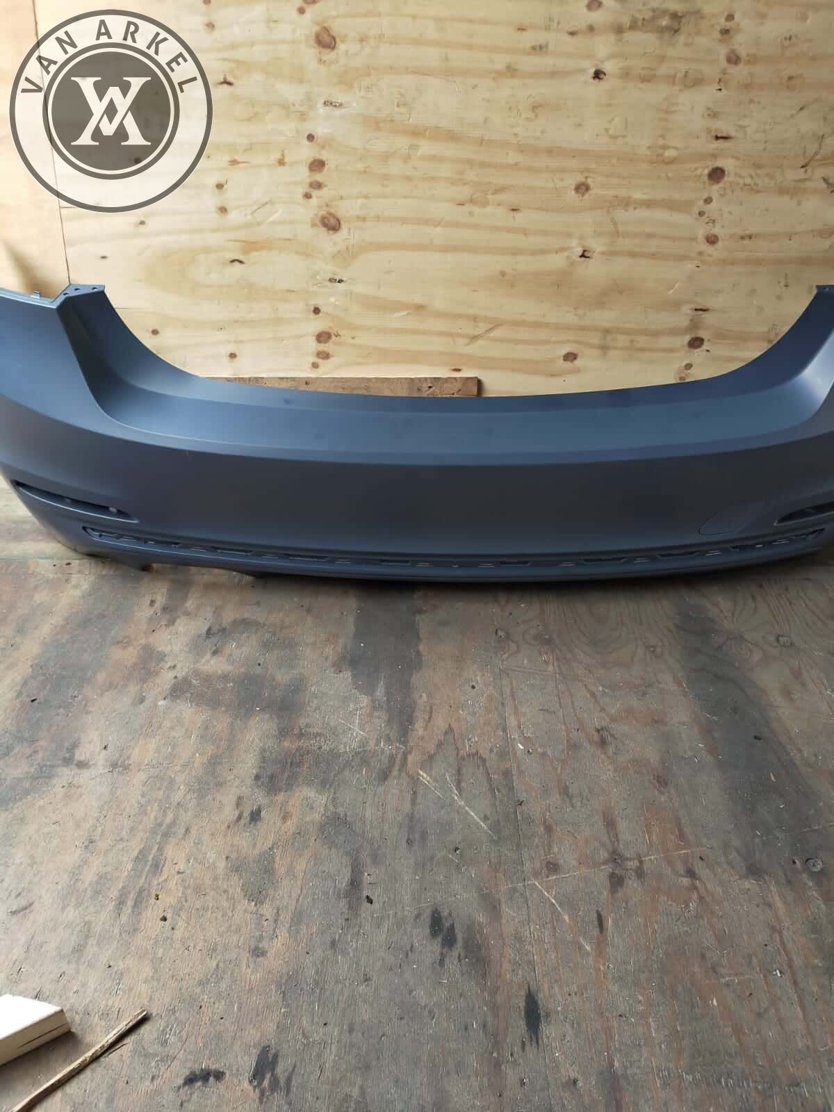Bmw F10 Bumper met PDC nieuw, Arrière, -, Enlèvement, Utilisé
