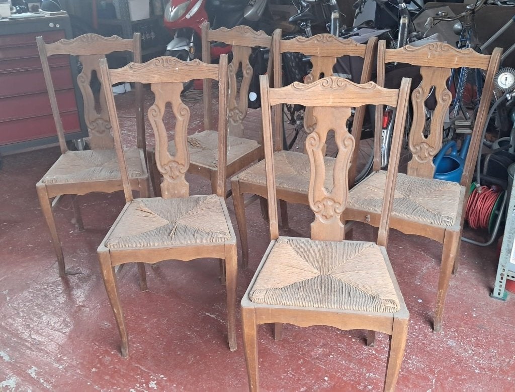 Antieke stoelen, Ophalen