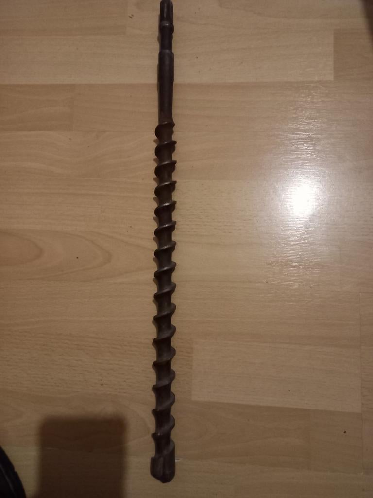 meche pour foreuse diametre 28 . longeur 54cm, Bricolage & Construction, Outillage | Foreuses, Enlèvement