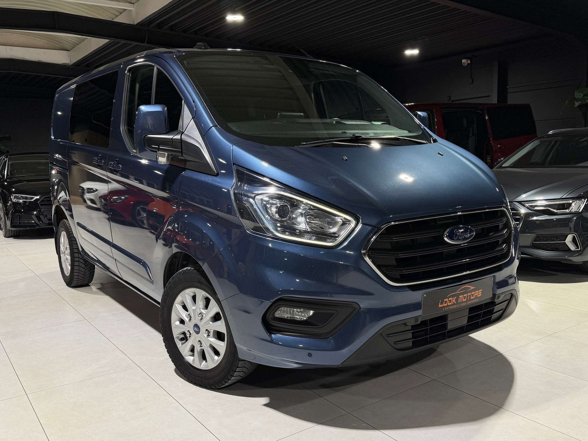 Ford Transit Custom 2.0 TDCi Multi S/S 131CV DOUBLE PORTE LA, Voorwielaandrijving, 186 g/km, Gebruikt, Blauw