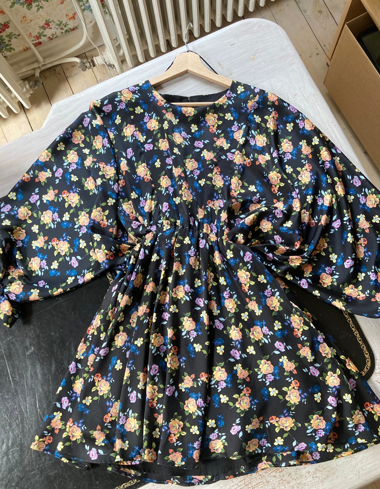 Zomer/ Coctail jurk Zara, Maat 38/40 (M), Meerkleurig, Ophalen of Verzenden, Zo goed als nieuw