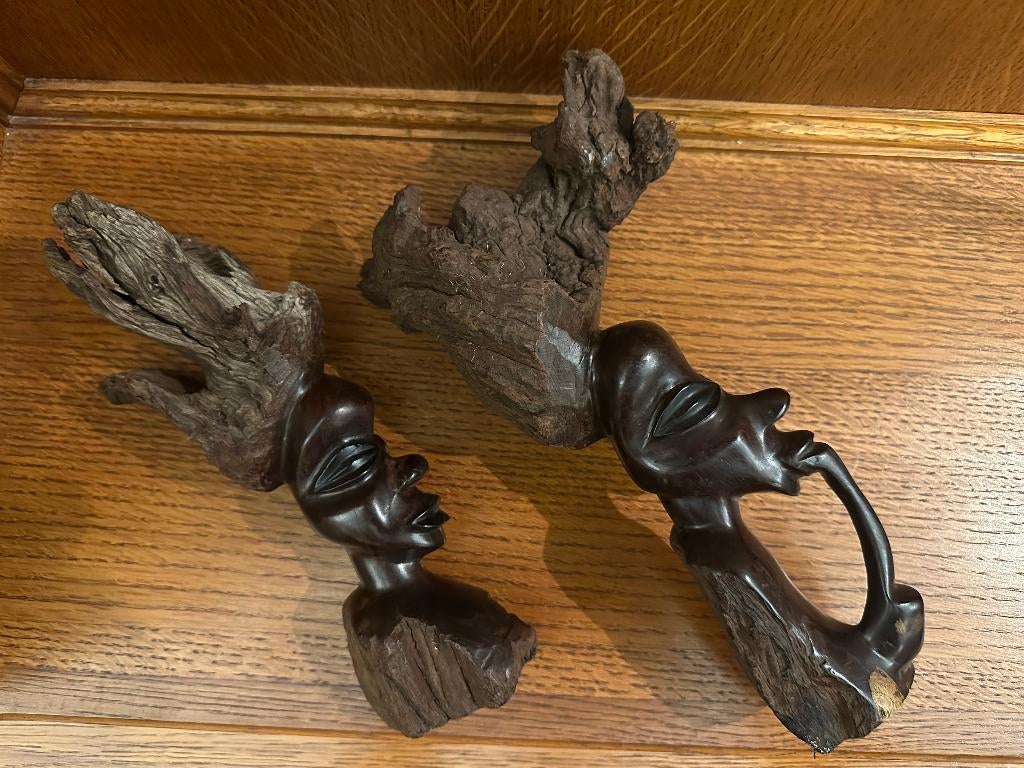 Twee handgemaakte Afrikaanse houten sculpturen, Ophalen, Houtsnijwerk, 20 - 50 cm, Hout