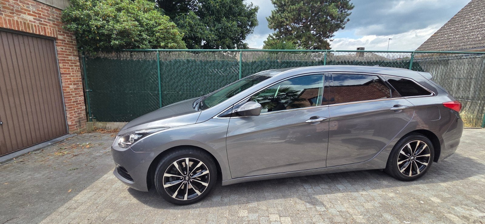 hyundai I40 Break 1700 diesel, Autos, Hyundai, Argent ou Gris, Achat, Euro 6, Noir