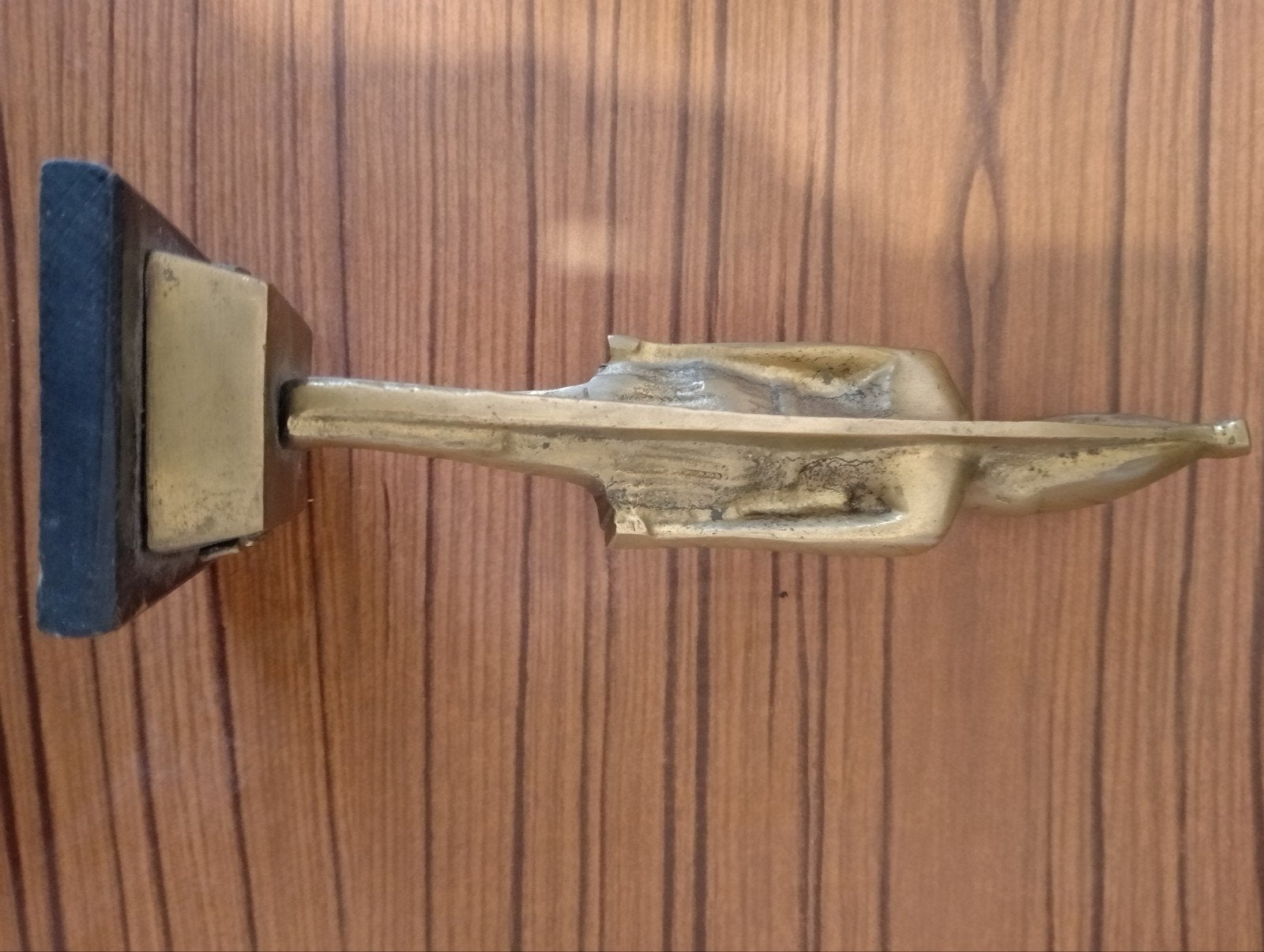 objet très ancien, Enlèvement