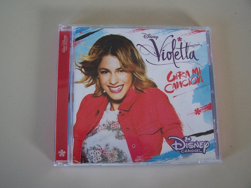 CD & Violetta dagboek - als nieuw - mooi cadeau, 6 tot 9 jaar, Ophalen of Verzenden, Zo goed als nieuw, Muziek