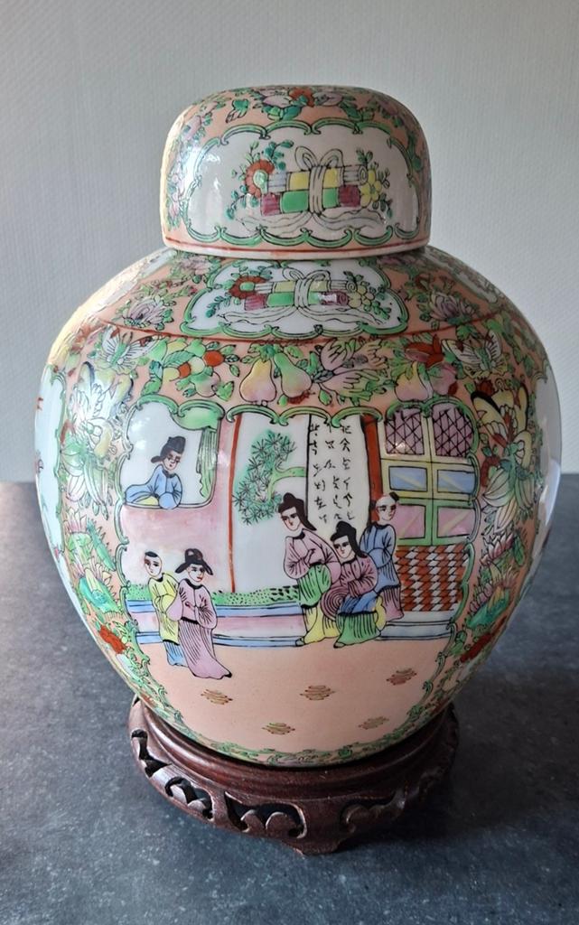 Porseleinen chinese vaas, Ophalen