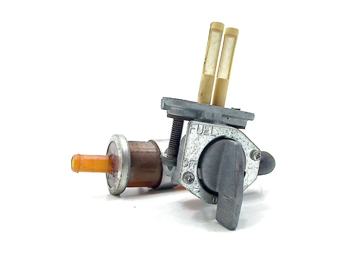 BENZINE KRAAN Yamaha YZF R6 1999-2002 (YZF-R6 5EB 5MT), Dhr. S. di Majo, Gebruikt, Info@cama-motorparts.nl, P.J. Troelstraweg 8 8
3144 CX  MAASSLUIS, NL