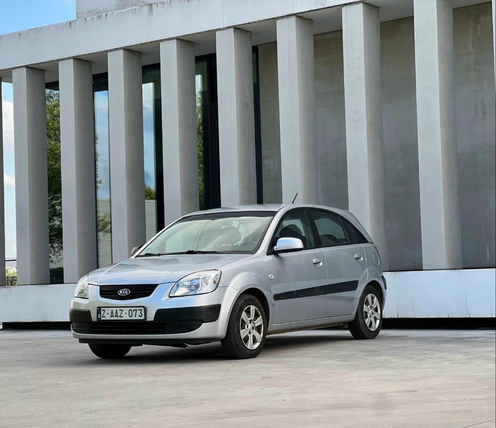 Kia rio  Benzine / 134000km 2007 met Airco perfect staat, Autos, Achat, Entreprise, Boîte manuelle, Rio