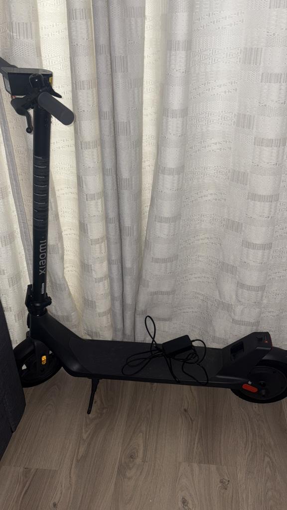 XIAOMI Trottinette électrique 4Lite EU 2nd Gen, Enlèvement, Comme neuf, Step électrique (E-scooter), Xiaomi