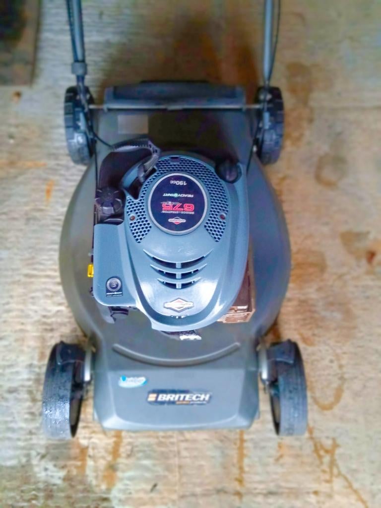 Grasmaaier Briggs & Stratton, Ophalen, Opvangbak