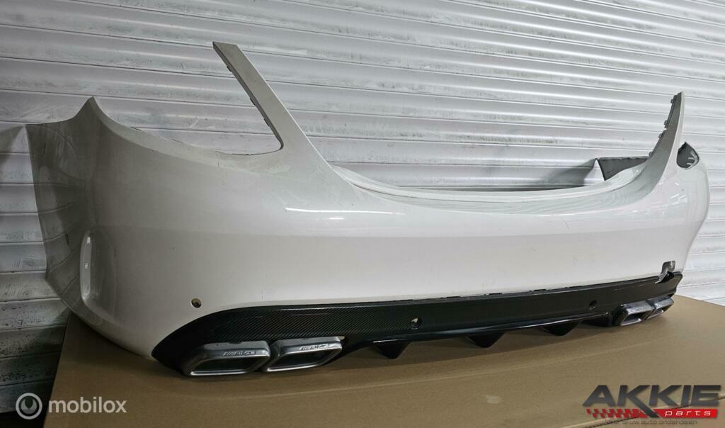 Mercedes C63 C63S amg Achterbumper carbon SEDAN W205, Auto-onderdelen, Gebruikt, Ophalen of Verzenden, Achter, Bumper