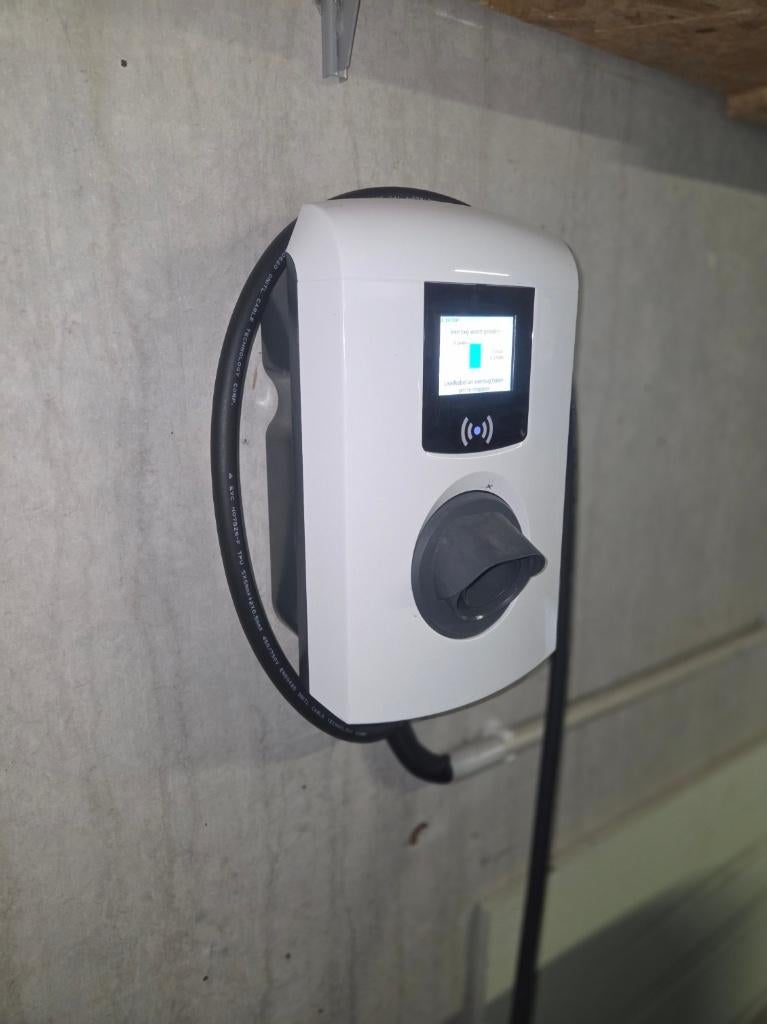 Alfen Eve Single Pro-line – 7,4kW – 7,5m kabel, Autos : Divers, Bornes de recharge, Enlèvement, Comme neuf, Borne de recharge et Câble de charge
