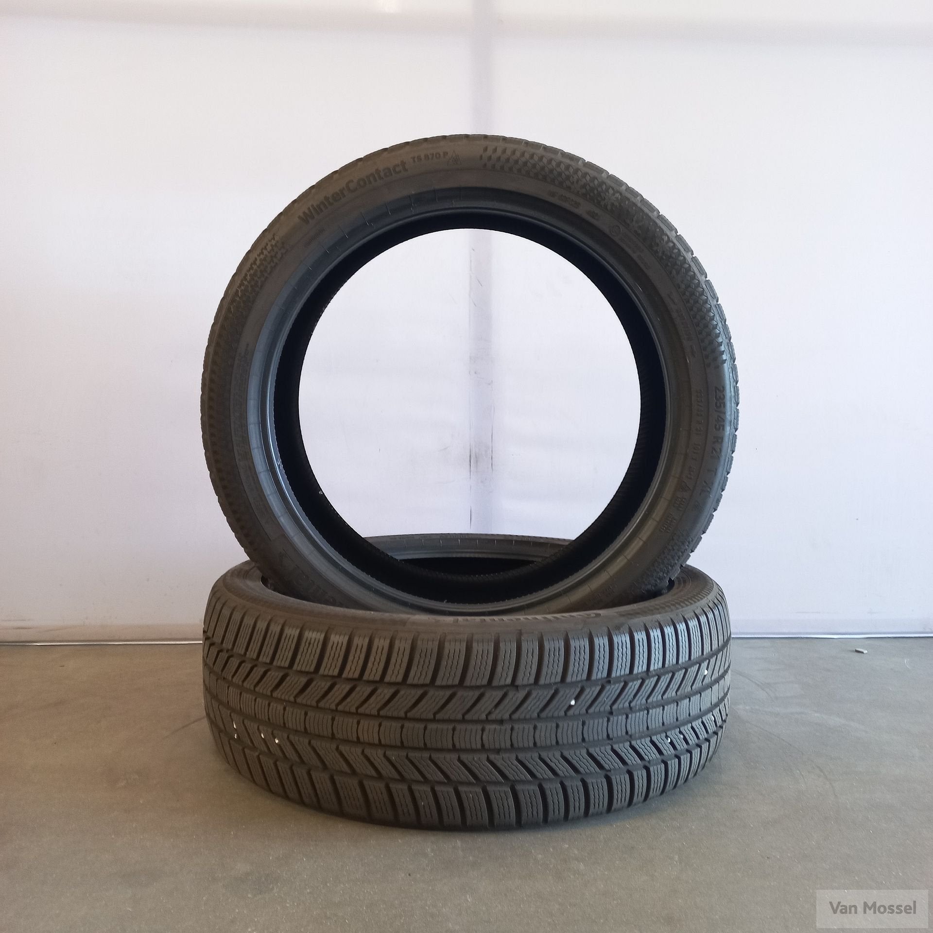 Continetal Wintercontact TS870P 235/45/R21 101T, Auto-onderdelen, Banden en Velgen, Gebruikt, -, -, 235 mm