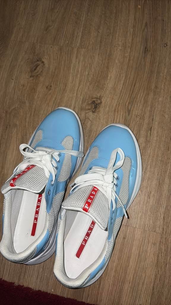 Paire de prada, Ophalen of Verzenden, Zo goed als nieuw, Blauw