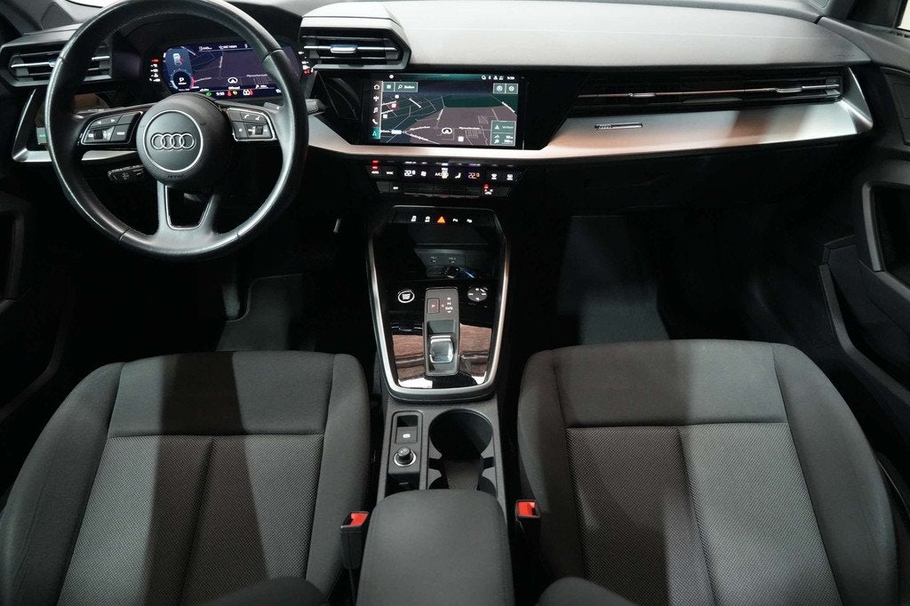 Audi A3 Sportback 30 TFSI Automaat Benzine CarPlay Garanti, Autos, Audi, Argent ou Gris, Euro 6, Entreprise, Carnet d'entretien
