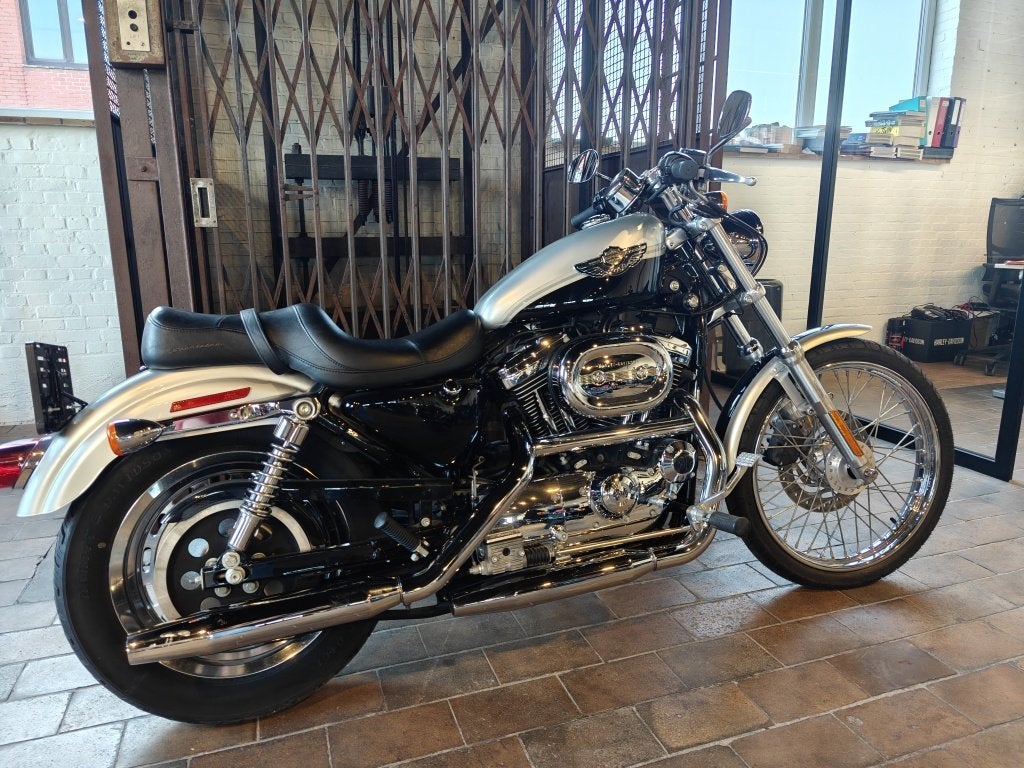 Harley-Davidson SPORTSTER XL 1200 C CUSTOM (bj 2003), Motoren, Motoren | Harley-Davidson, Harley-Davidson, Overig, 1200 cc, Gentweg 32
9940  Evergem