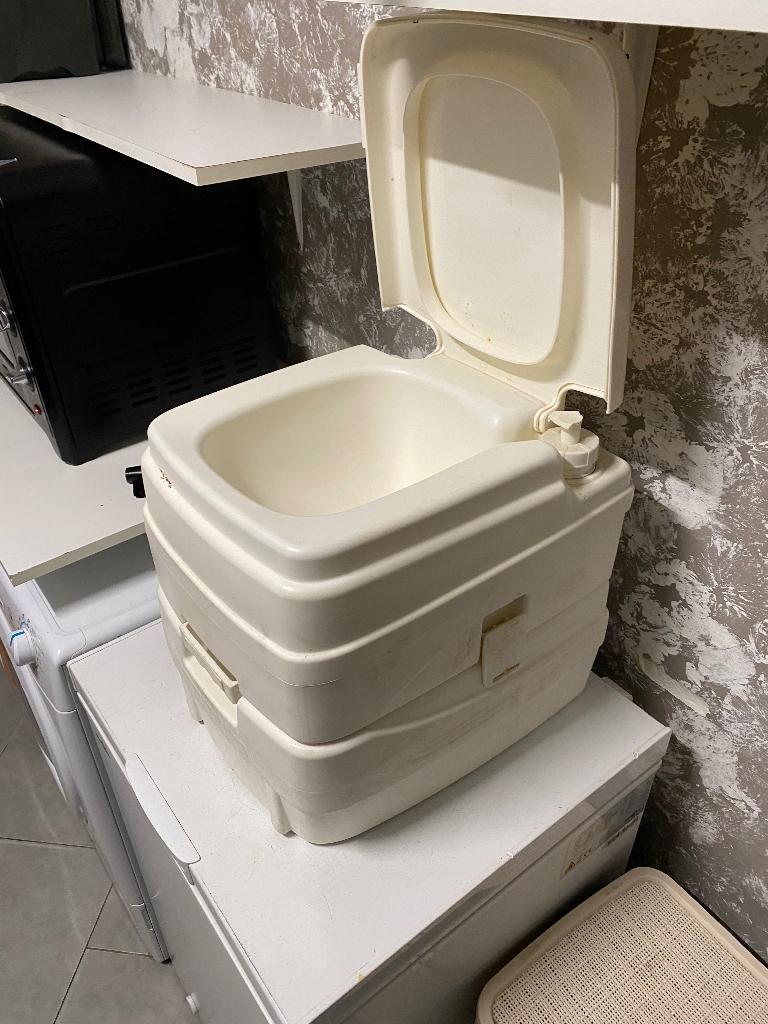Toilette camping, Enlèvement, Comme neuf
