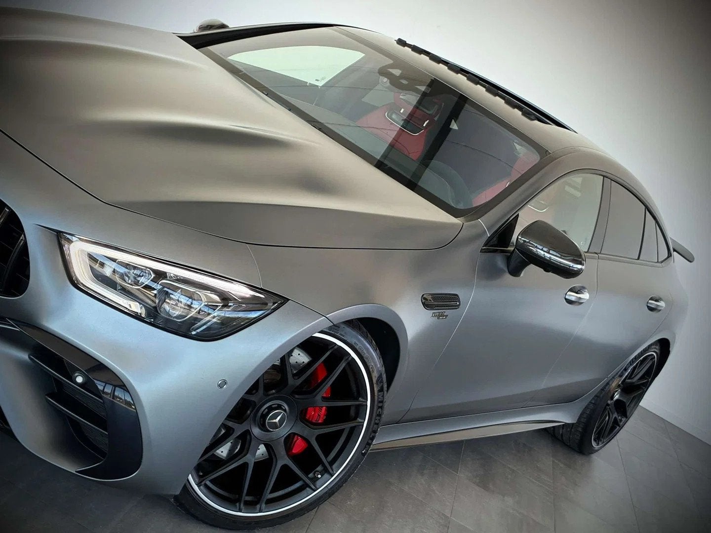 Mercedes-Benz AMG GT 53 4-Matic-1ERPRO-PACK CARBONE-T.O.-CUI, Autos, Cuir, Argent ou Gris, Achat, Entreprise