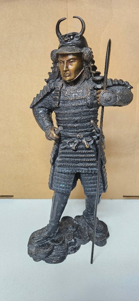 Grande statue de samouraï - 47 cm - Bronze - 6/7 kg, Asie, Autres sujets, Patiné, Brons