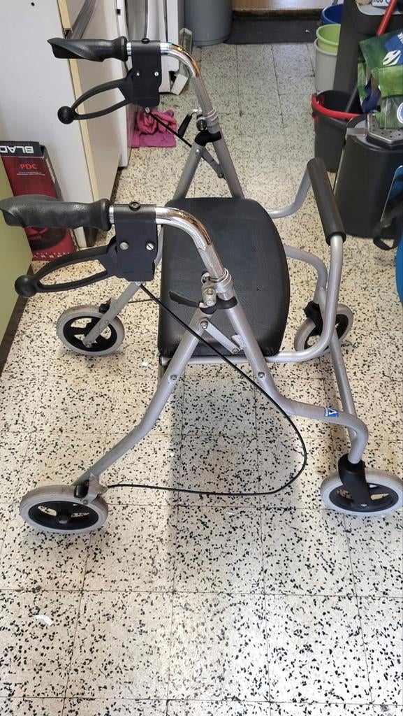 Rollator Vermeiren, Enlèvement