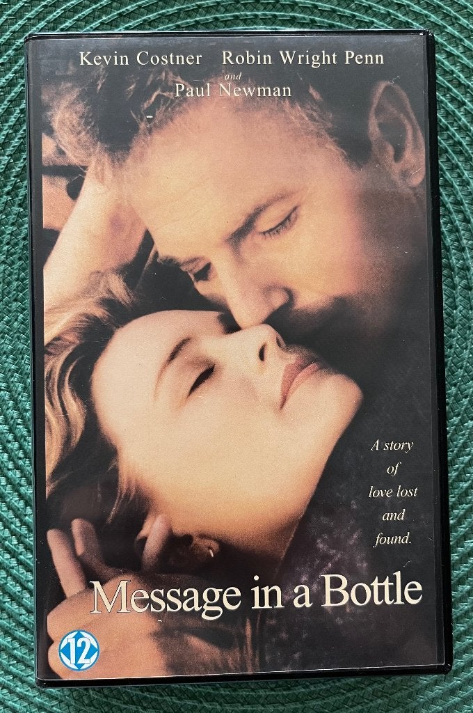 VHS film Message in a Bottle, Ophalen, Zo goed als nieuw, Komedie, Vanaf 12 jaar