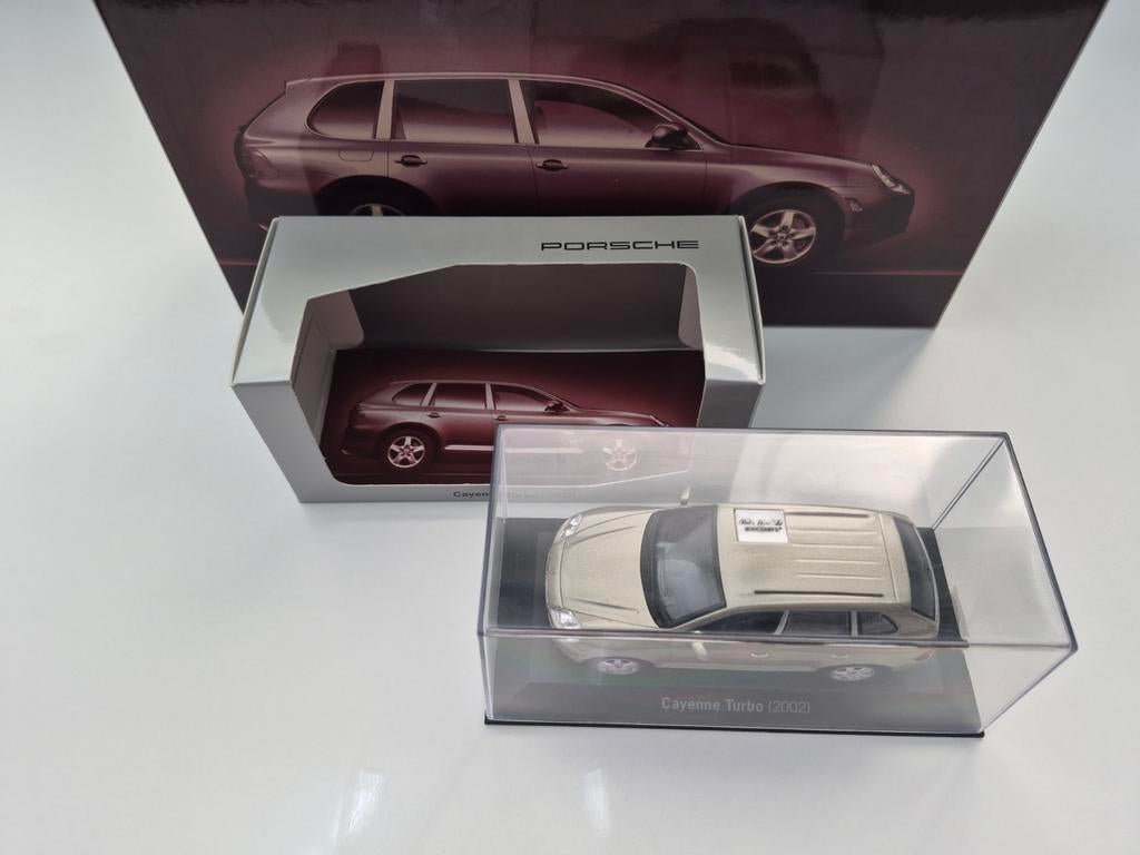 Minichamps Cayenne Turbo 1/43 (2002) WAP C20 SET 1, Enlèvement ou Envoi, Comme neuf, Voiture, MiniChamps