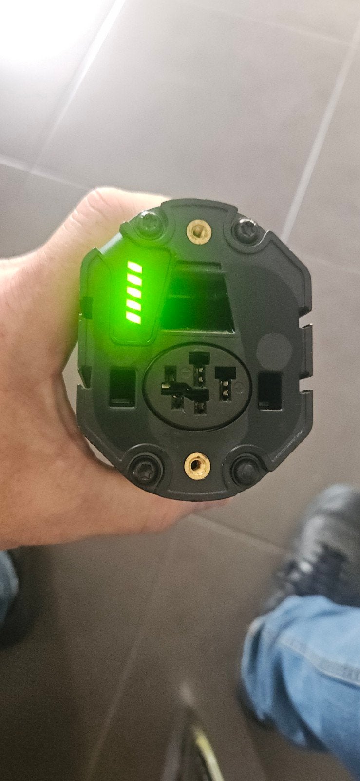 Bosch batterij 500, Ophalen