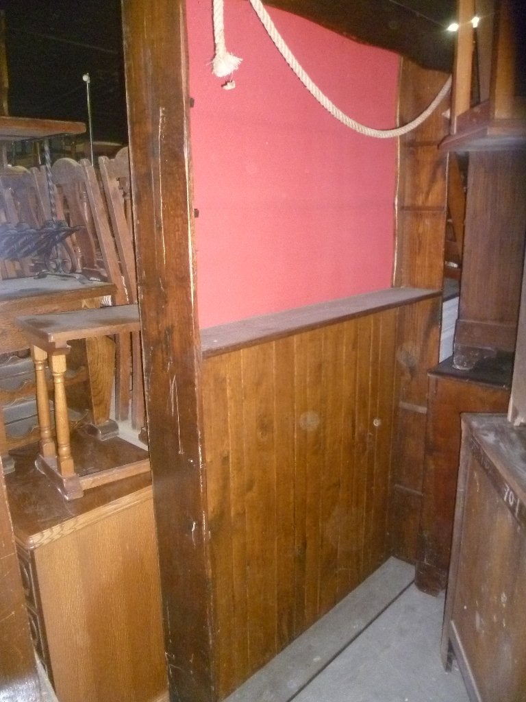EIKEN  OPEN KAST MET GLAZEN LEGGERS, Antiek en Kunst, Ophalen