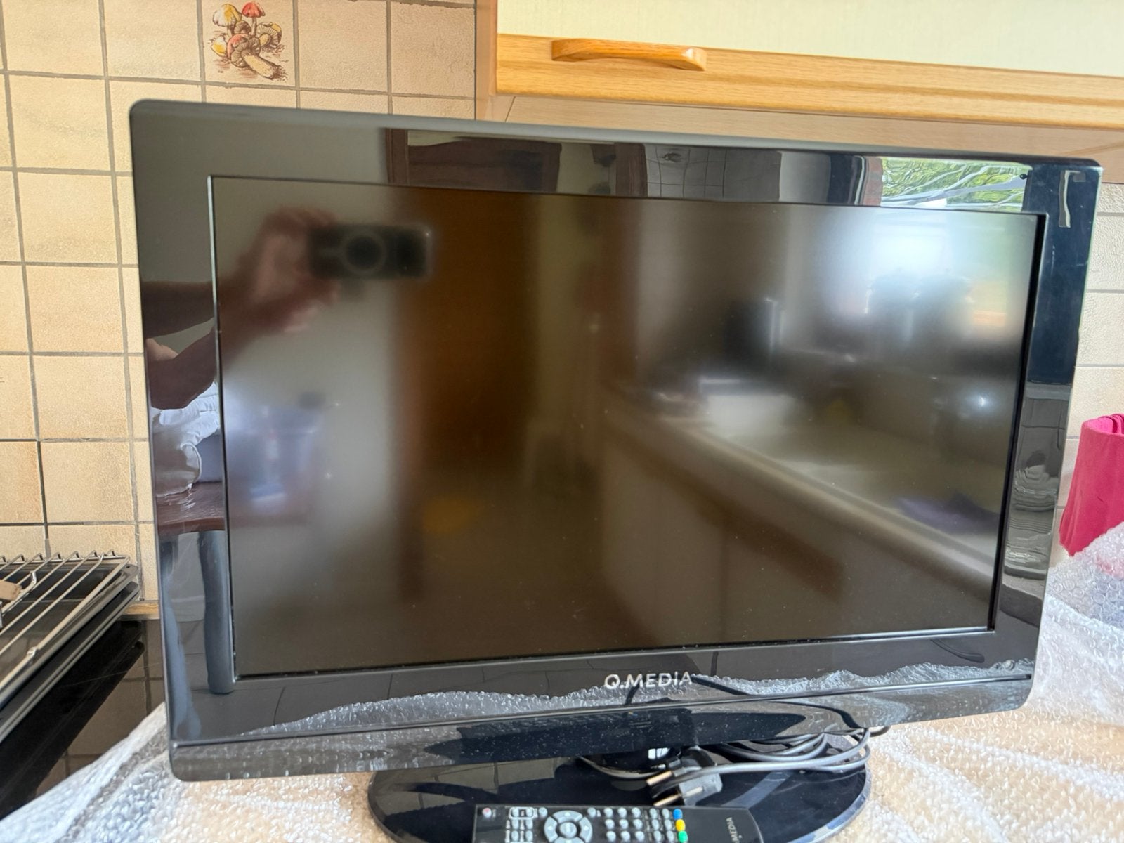 Télévision QMedia, Enlèvement, Utilisé, Autres marques