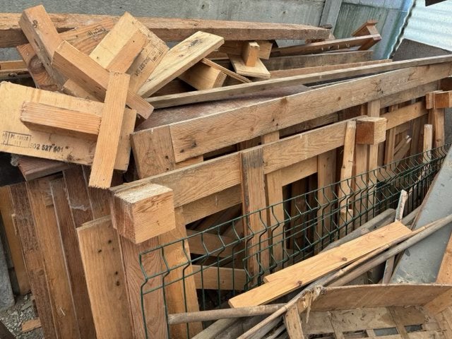 Gratis brandhout, Enlèvement