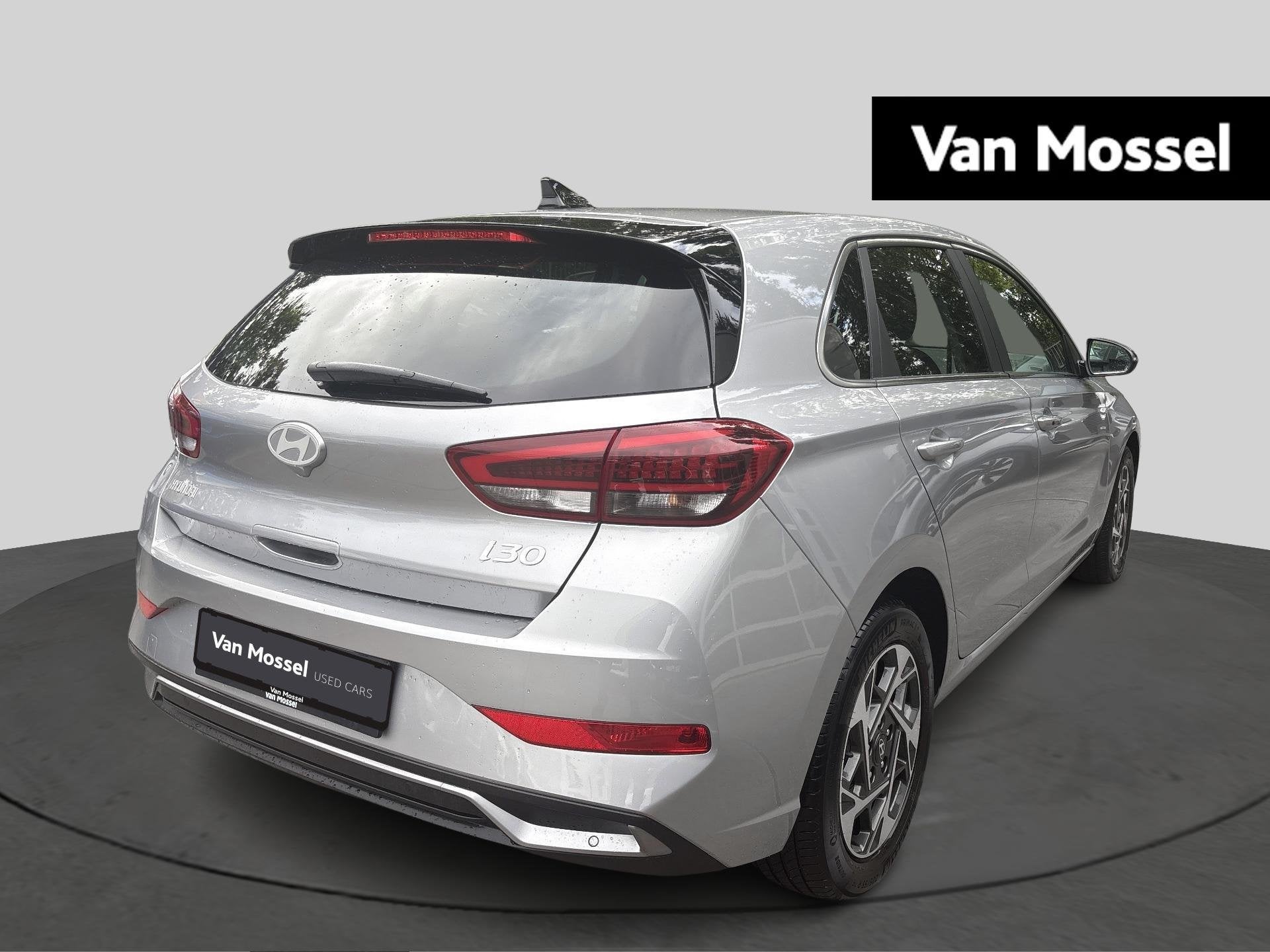 Hyundai i30 N Hyundai i30 TECHNO AUTOMAAT, Auto's, Stof, Gebruikt, Berline, Zilver of Grijs