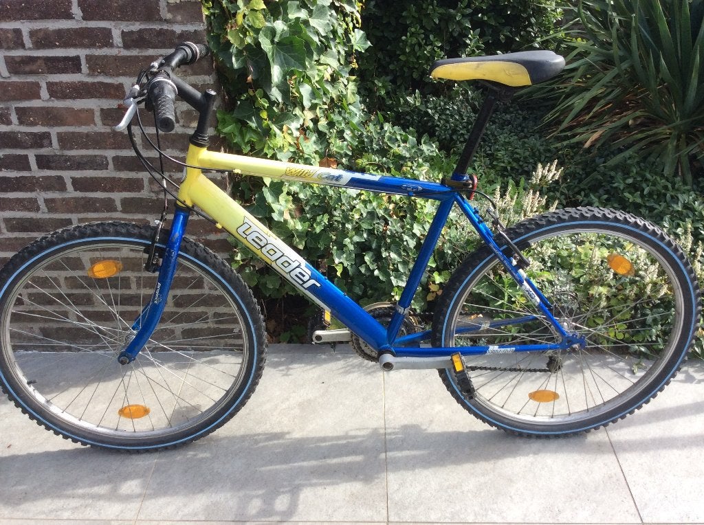 VELO VTT 18 VITESSES 26P. BON ETAT taille M, Vélos & Vélomoteurs, VTT rigide, Enlèvement, Utilisé, Frein sur jante