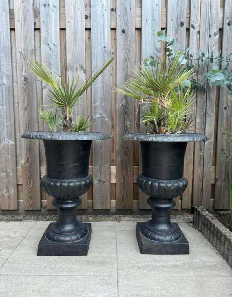 Vases de jardin en fonte, Enlèvement, Comme neuf