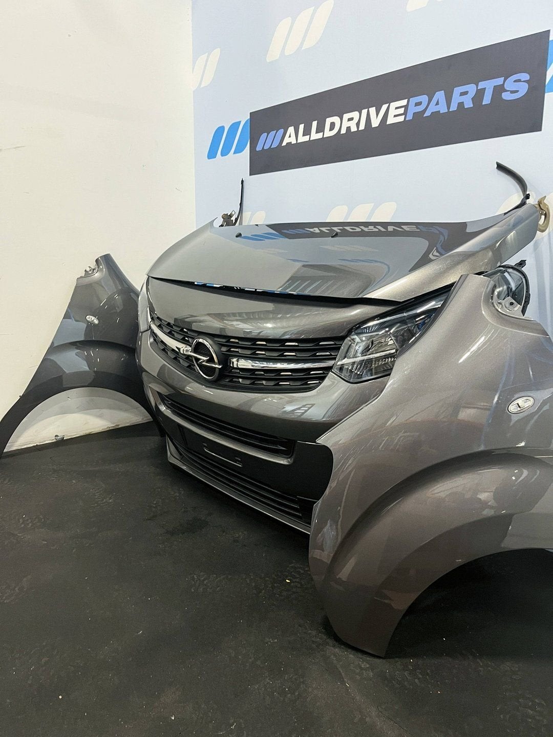 Complete voorkop Opel Vivaro bi-xenon koplampen grijs EVL, Auto-onderdelen, Gebruikt, -, Voor, -