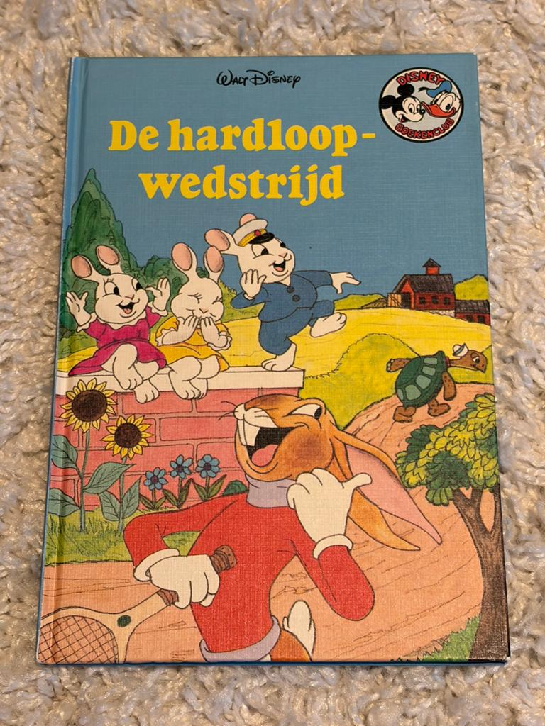 Disney boekenclub - De hardloopwedstrijd, Boeken, Ophalen of Verzenden, Gelezen, Jongen of Meisje, Fictie algemeen
