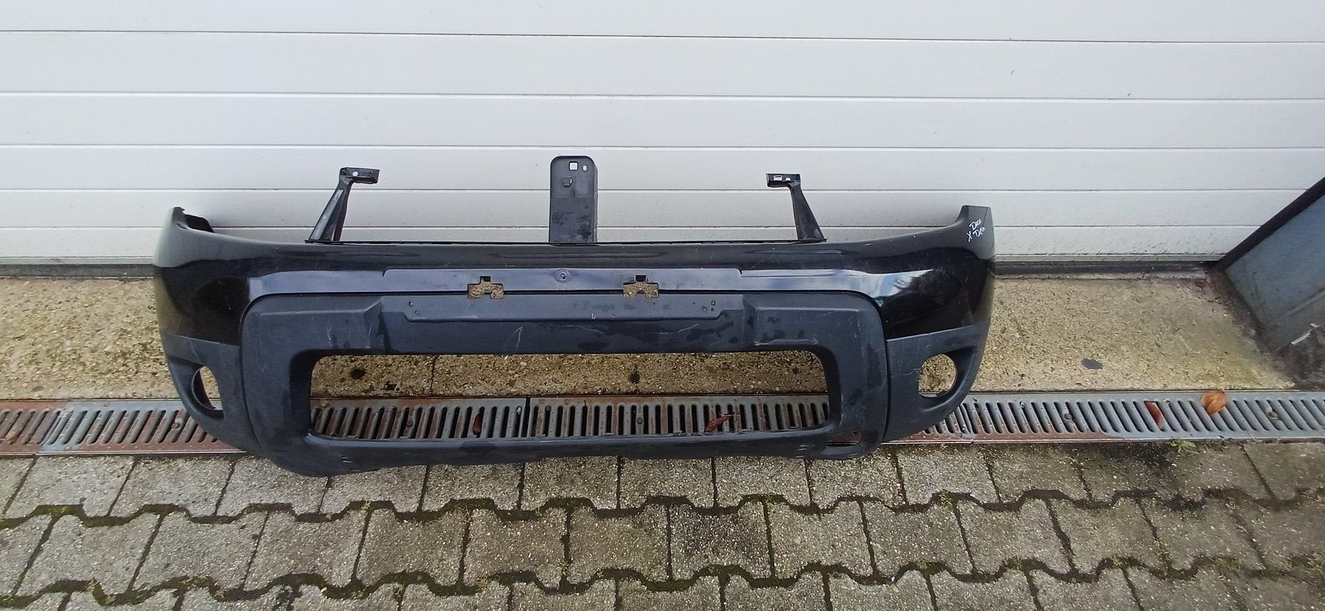 Dacia Duster Bumper Voorbumper 620220025R, Auto-onderdelen, Dacia, Gebruikt, -, Voor