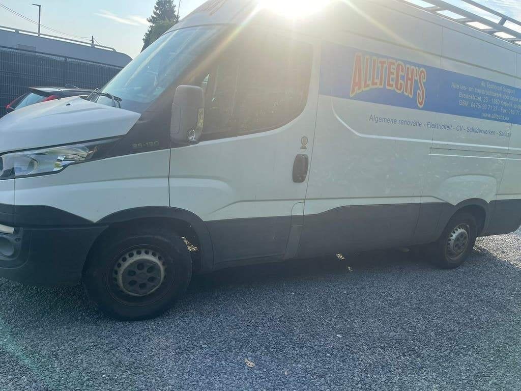 Iveco 2.3l 2015 Airco, Auto's, Bestelwagens en Lichte vracht, Iveco, Bedrijf, Diesel, Airconditioning
