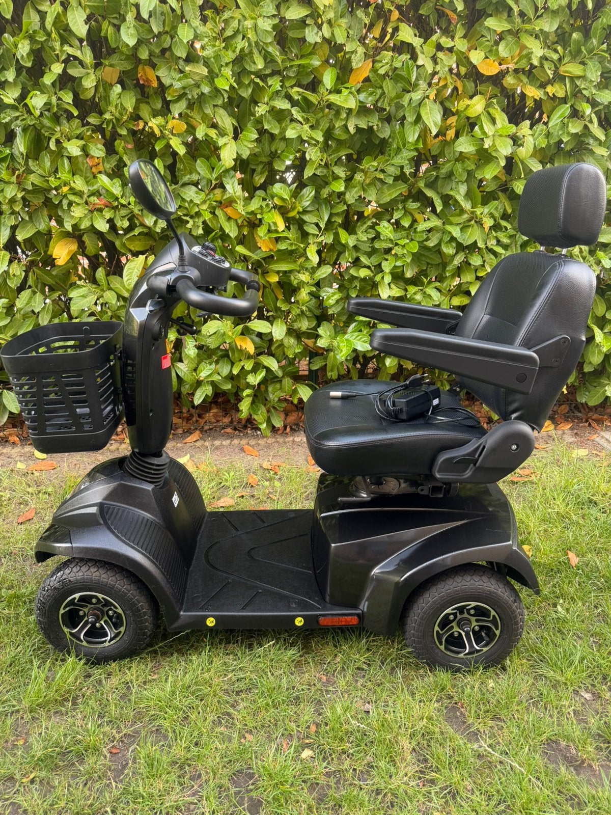 Bijna nieuwe Scooter elektrische invalide scootmobiel, Diversen, Ophalen of Verzenden, Inklapbaar, Zo goed als nieuw