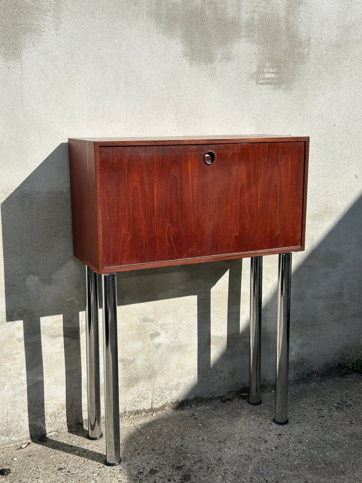 Vintage secretaire / barkast met chromen poten, Hout, Secretaire, Vintage, Ophalen of Verzenden